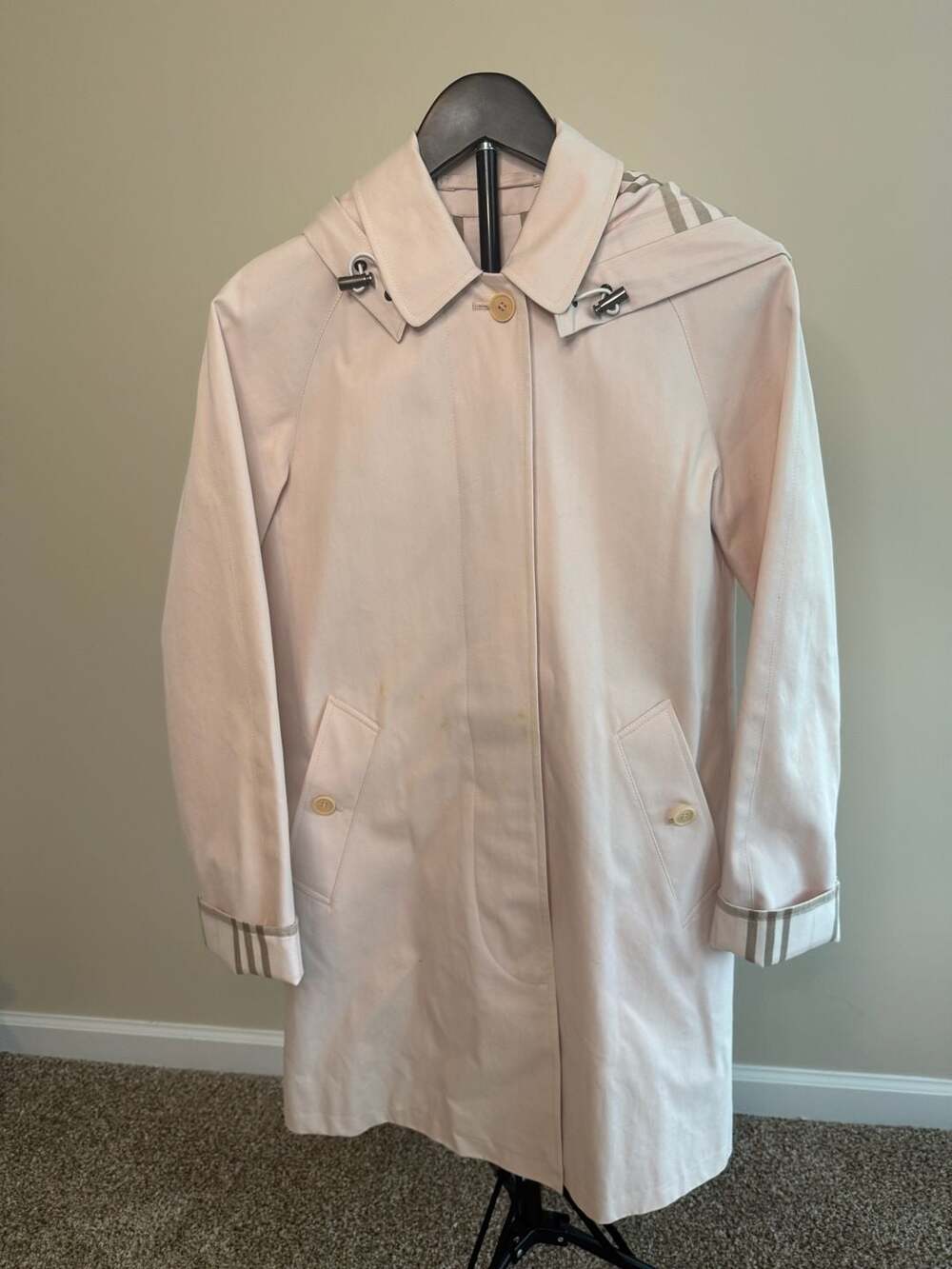 Vintage- Burberry London Carmen Hooded Cotton Car Coat in Pale Pink